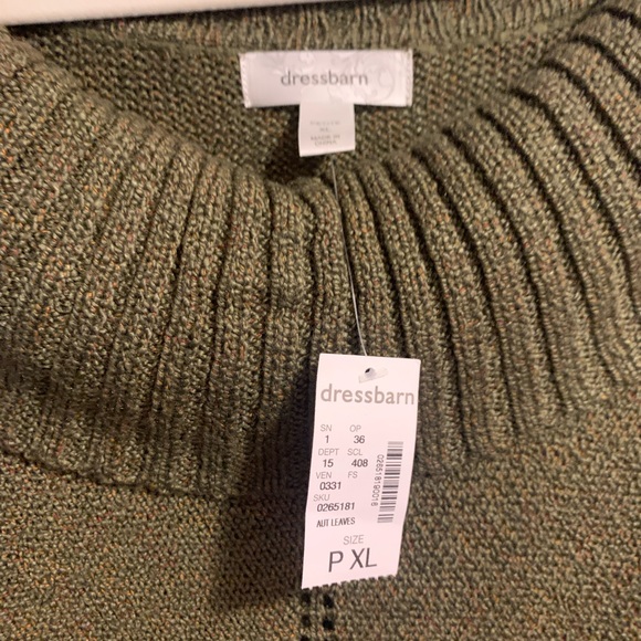 NWT! Green Cowl Neck Sweater - Picture 2 of 3